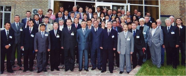 Участники научно-практической конференции, пос вопр создания Межгос станд на битумы нефтяные  дорожные, г. Боровое, Казахстан